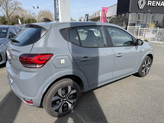 Dacia Sandero image 1