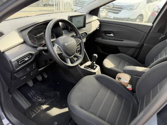 Dacia Sandero image 7