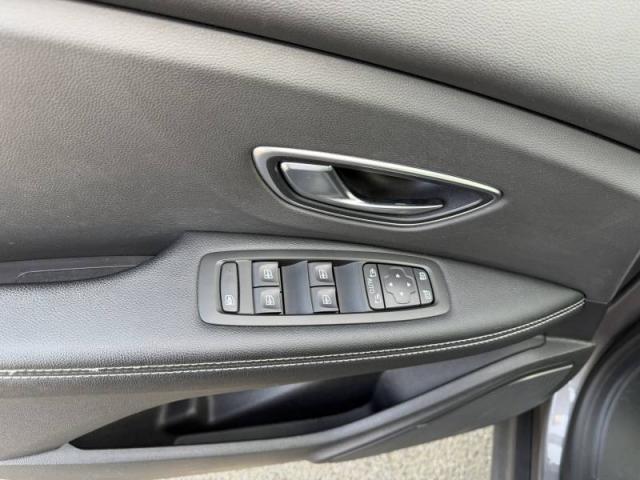 Renault Grand Scénic image 1