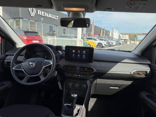 Dacia Sandero image 2