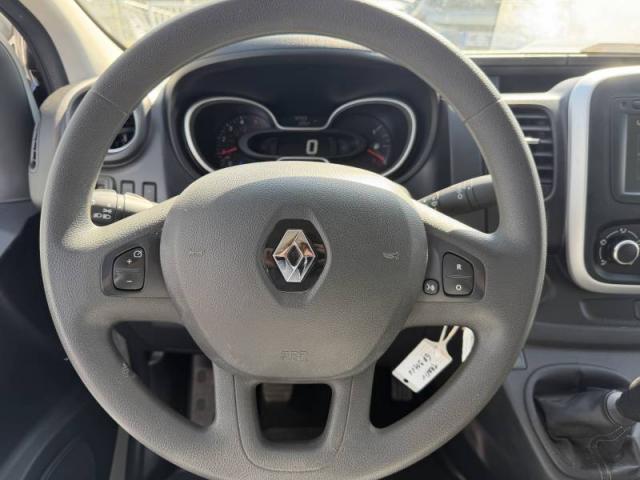 Renault Trafic image 8