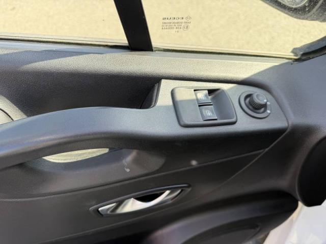 Renault Trafic image 5
