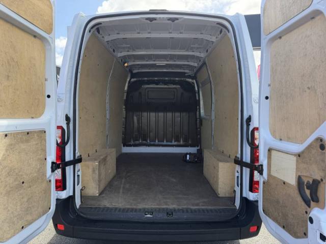 Renault Master image 8