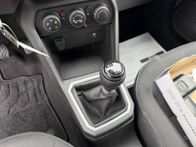 Dacia Sandero image 5