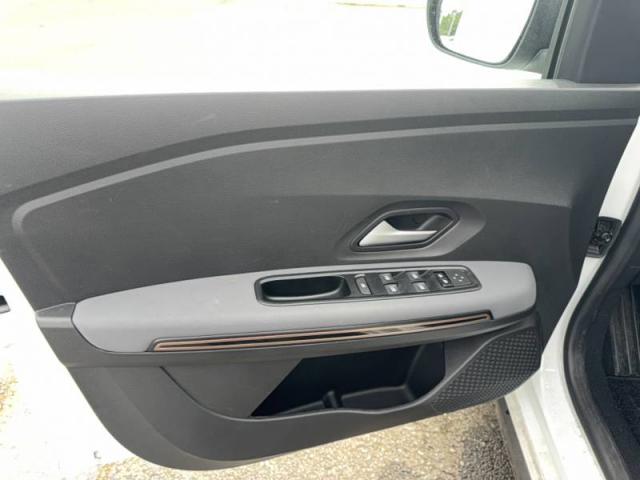 Dacia Sandero image 1