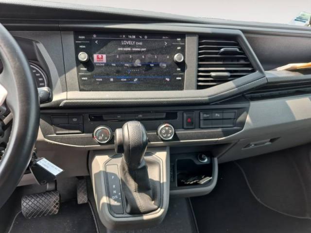 Volkswagen Transporter image 8