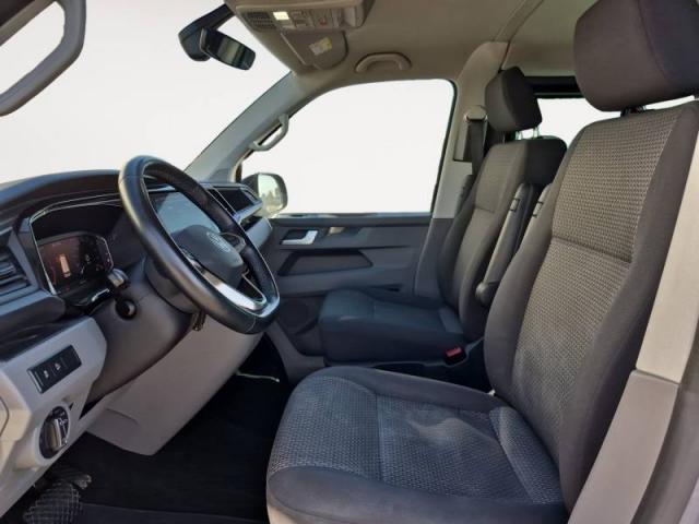 Volkswagen Transporter image 9