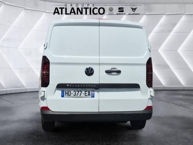 Volkswagen Transporter image 9