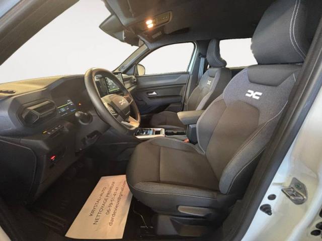 Dacia Duster image 9