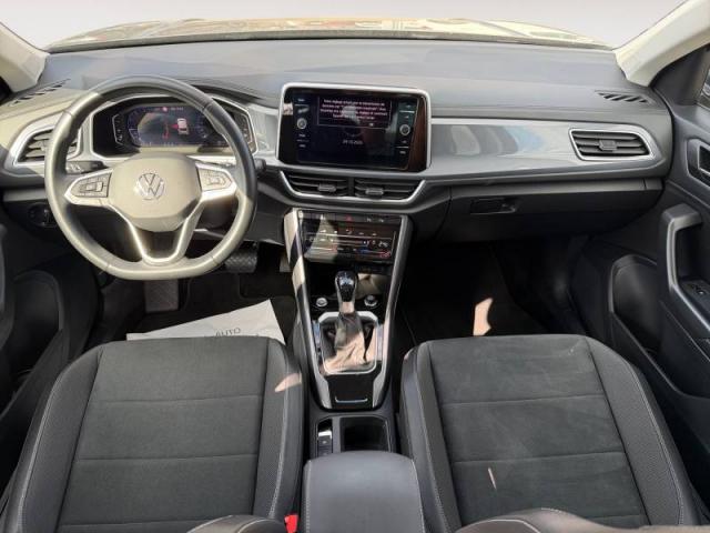 Volkswagen T-Roc image 7