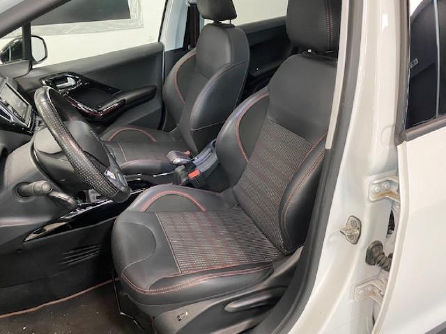 Peugeot 2008 image 4