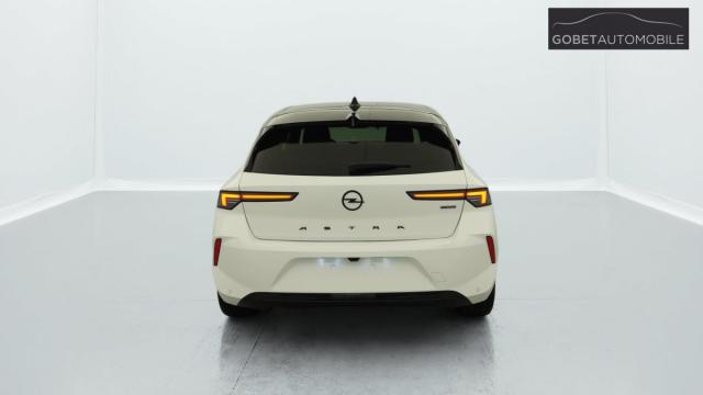 Opel Astra image 8