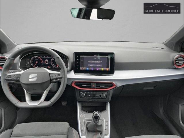 Seat Arona image 3