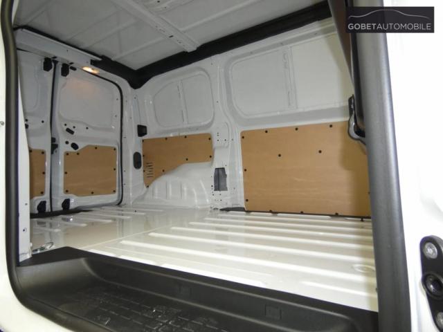 Citroen Jumpy image 9