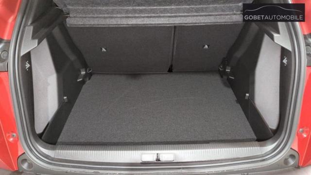 Peugeot 2008 image 8