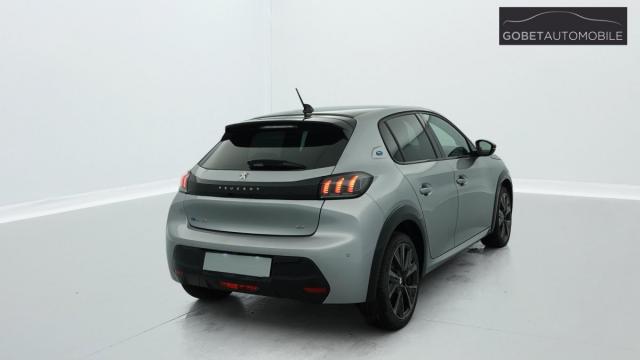 Peugeot 208 image 3