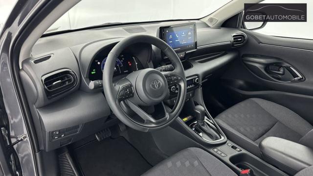 Toyota Yaris image 2