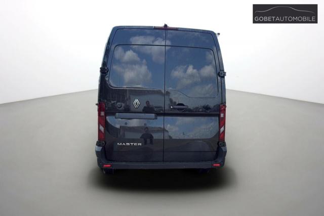 Renault Master image 8