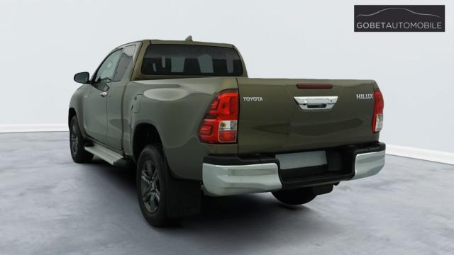 Toyota Hilux image 5
