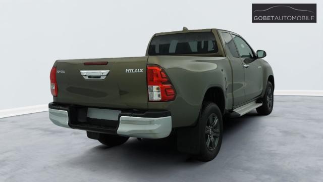 Toyota Hilux image 1