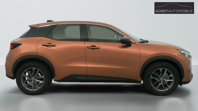 Lexus Lbx image 6