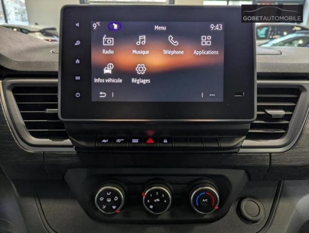 Renault Trafic image 4