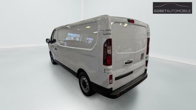 Renault Trafic image 7