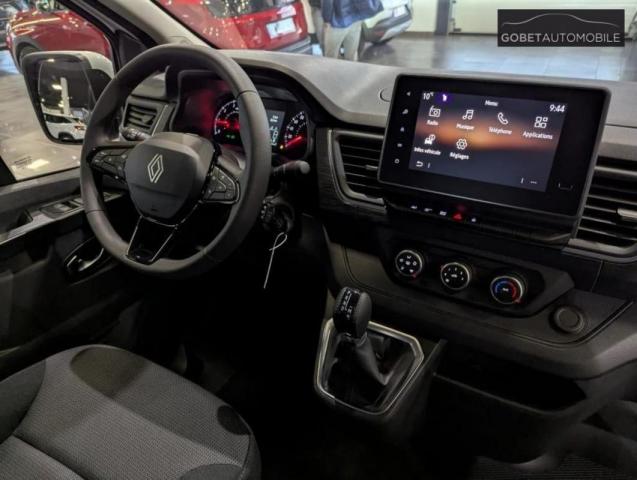 Renault Trafic image 1