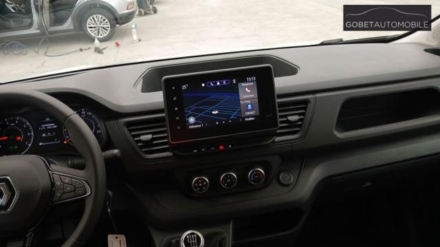 Renault Trafic image 1