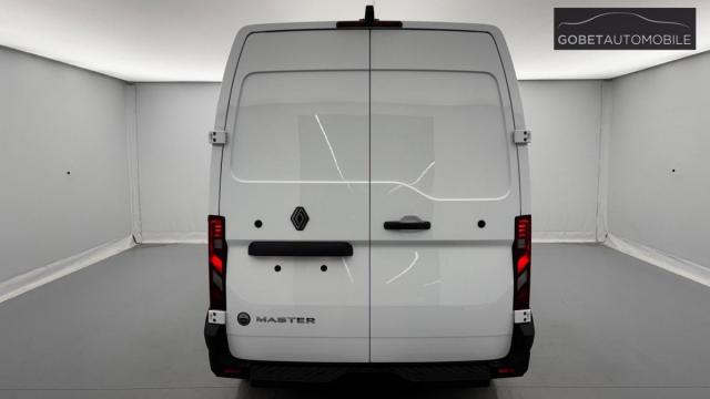 Renault Master image 8