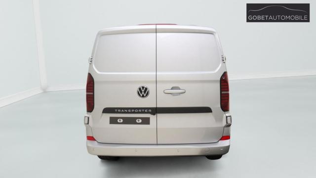 Volkswagen Transporter image 2