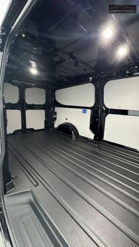 Ford Transit Custom image 3
