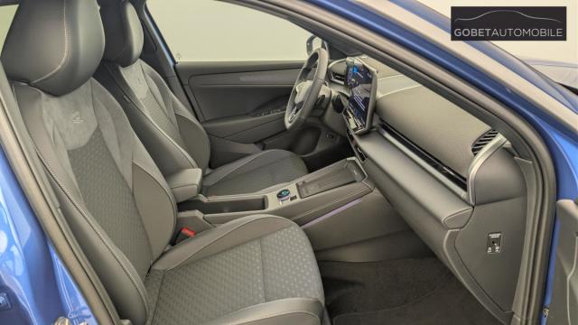 Volkswagen T-Roc image 9