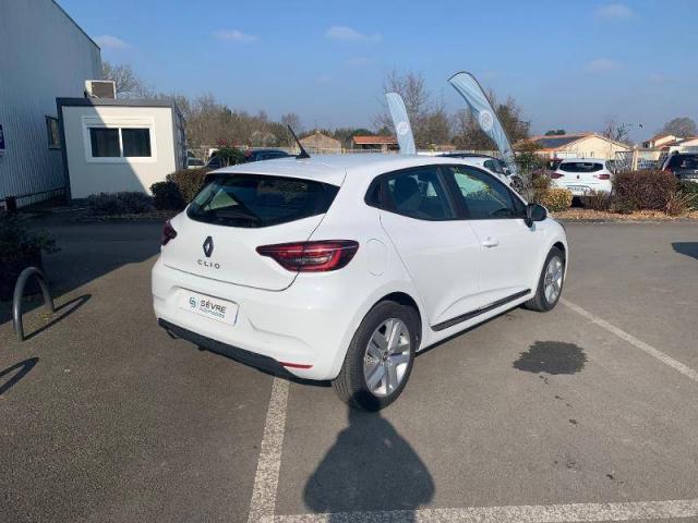 Renault Clio image 2