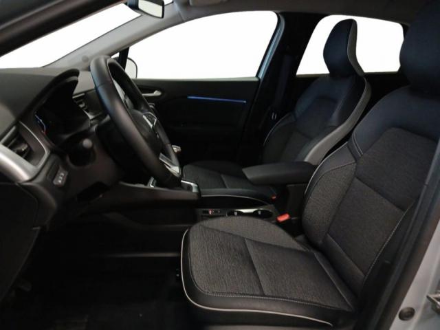 Renault Captur image 2