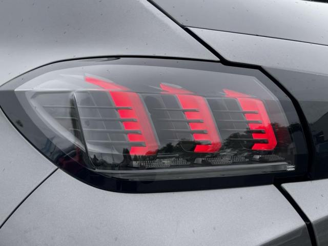 Peugeot 208 image 3