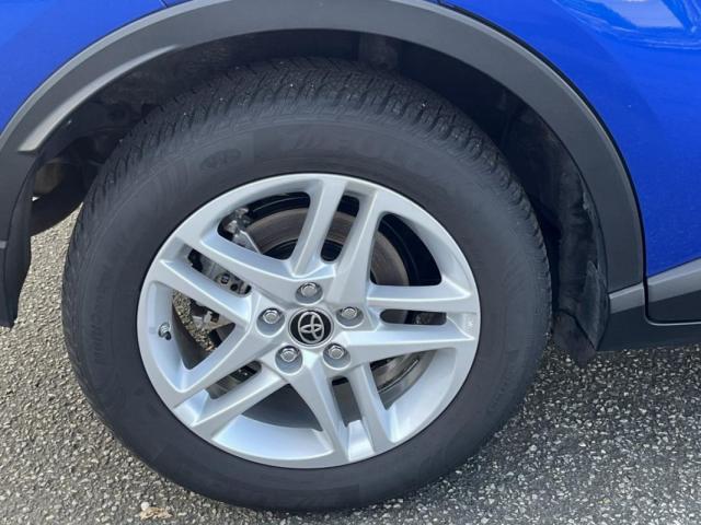 Toyota C-Hr image 2