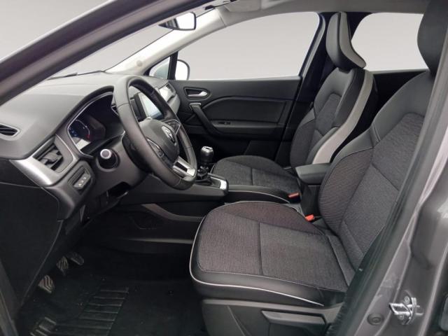 Renault Captur image 8