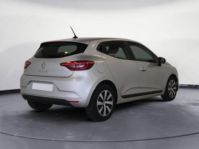 Renault Clio image 2