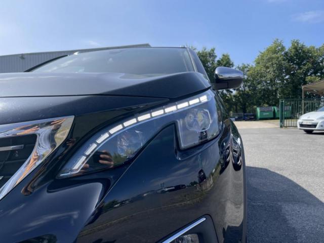 Peugeot 5008 image 9