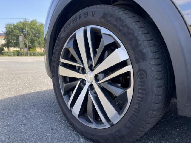 Peugeot 5008 image 2