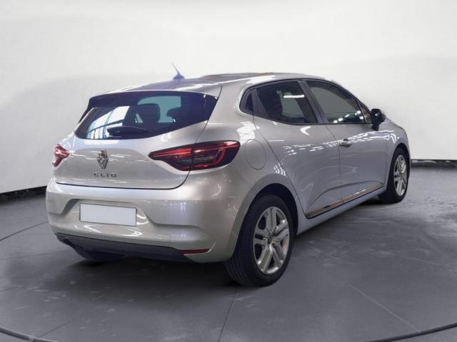 Renault Clio image 9