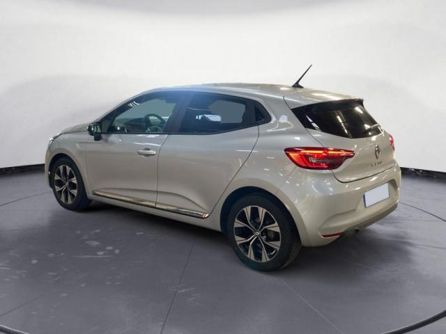 Renault Clio image 9