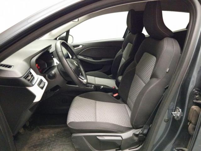 Renault Clio image 9