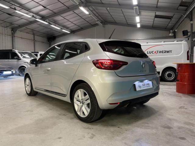 Renault Clio image 9