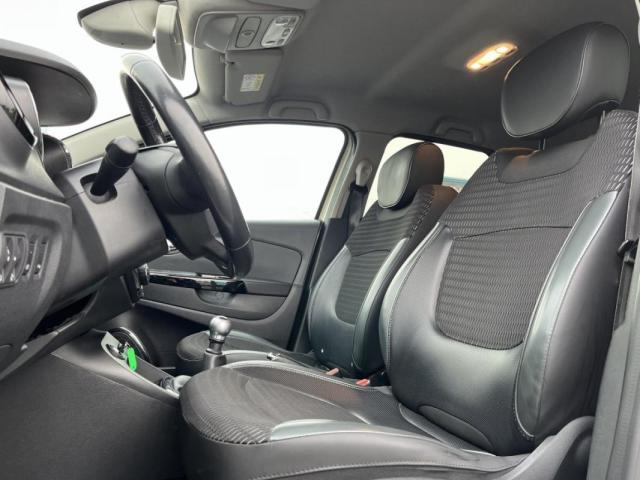 Renault Captur image 1