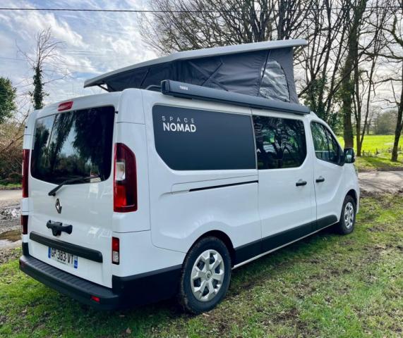 Renault Trafic image 2