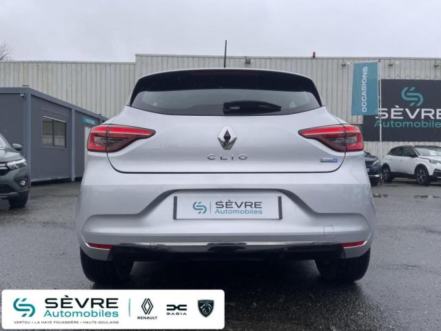 Renault Clio image 6