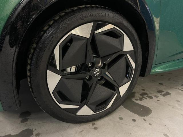 Renault Clio image 9