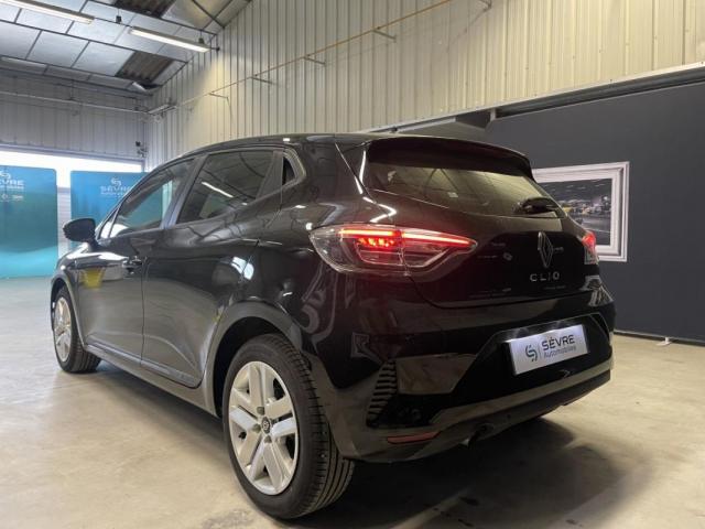 Renault Clio image 9